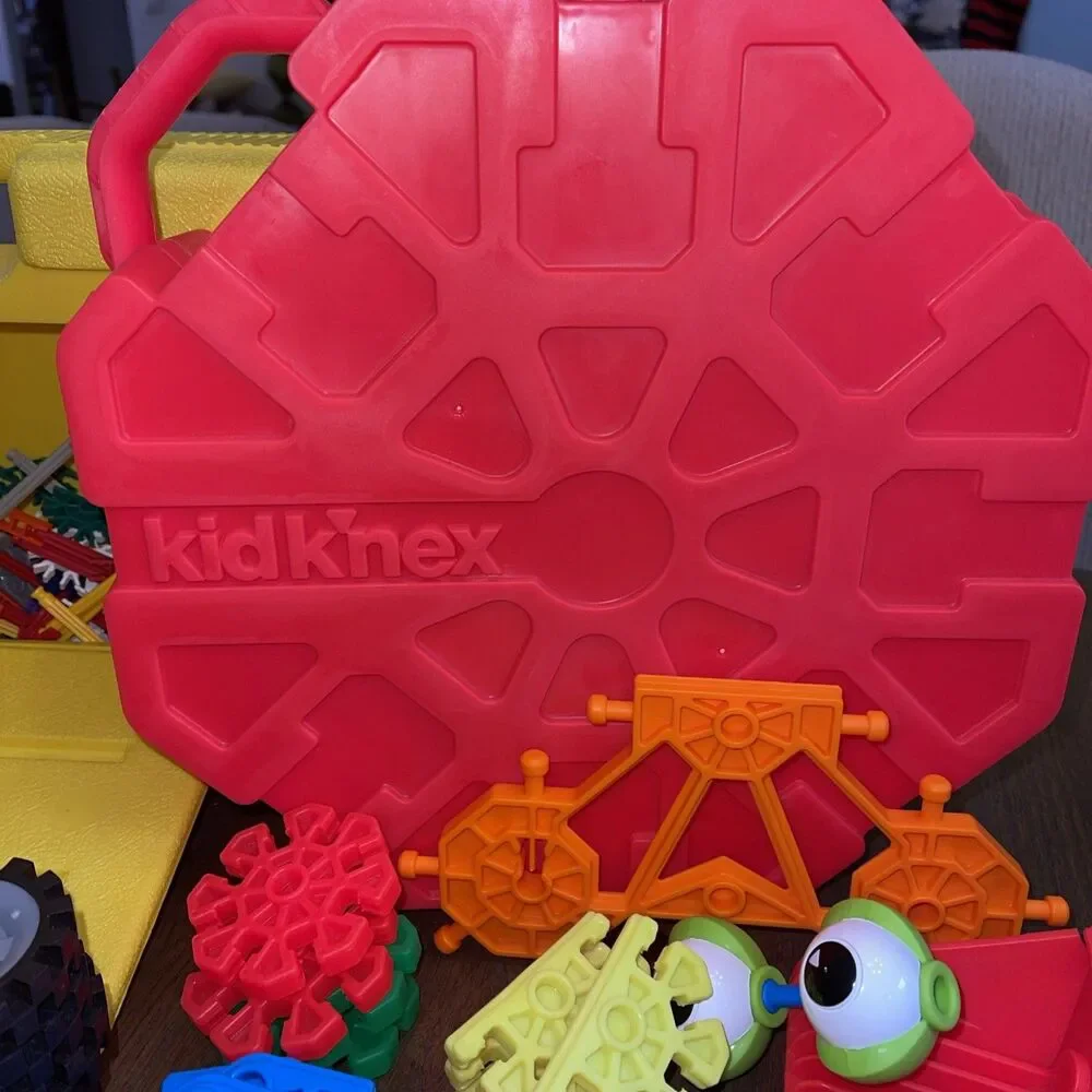 Lot VTG 1992 K'NEX Yellow Box Hard Carrying Case + Toddler KidK'nex Set 350 Pcs